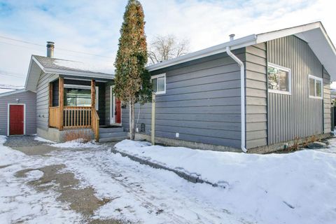 3 Montcalm Avenue Camrose AB T4V 2K9