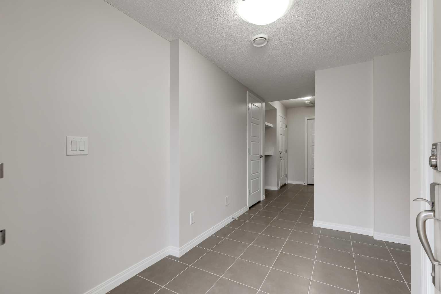 160 Windford Gardens SW