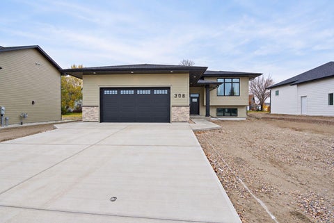 Photo of 308 10 Avenue W, Barnwell, AB T0K 0B0 (MLS # A2355614)