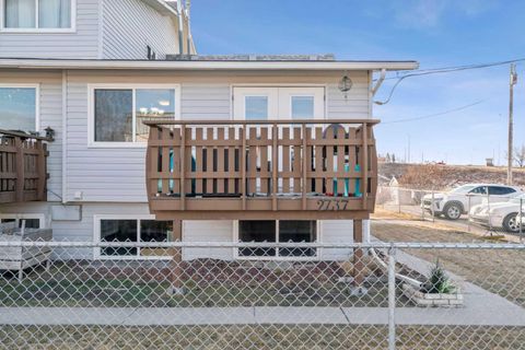 2737 78 Avenue SE #A Calgary AB T2C 1E8