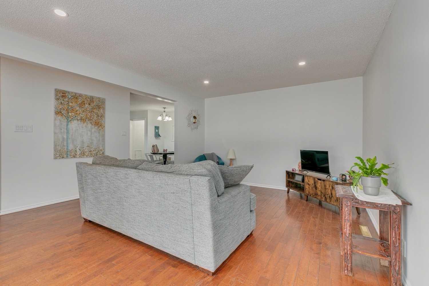114 Wheatland Trail