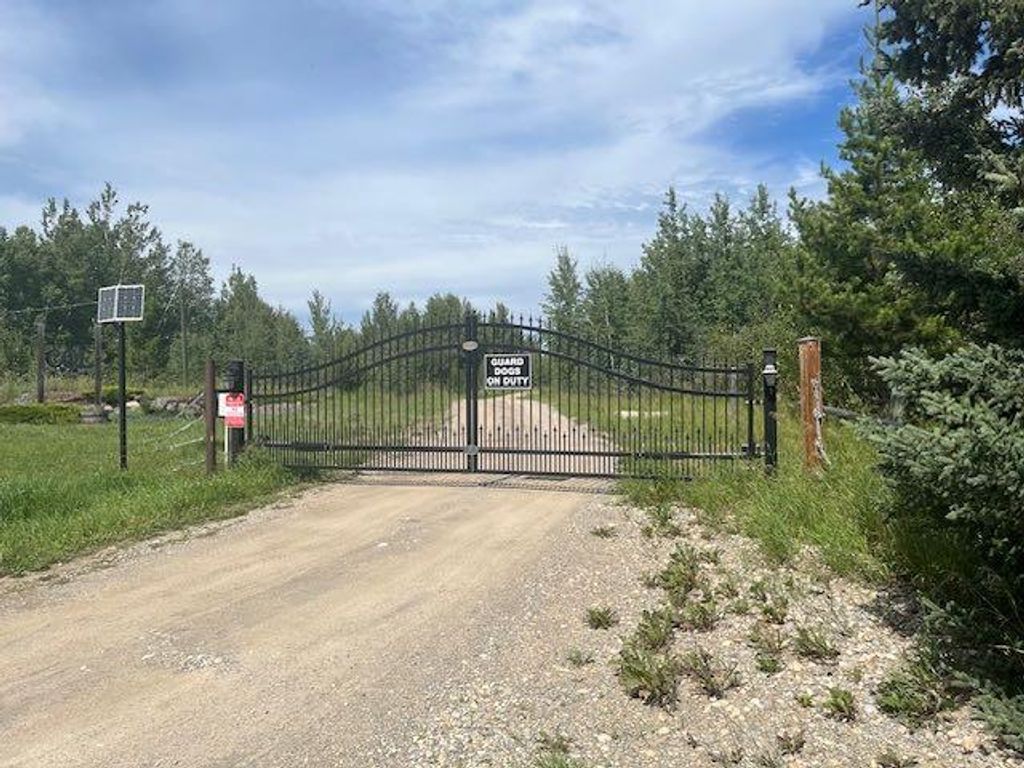 Photo of 62030 TWP 37-4, Rural Clearwater County, AB T2T 2A3 (MLS # A2308467)