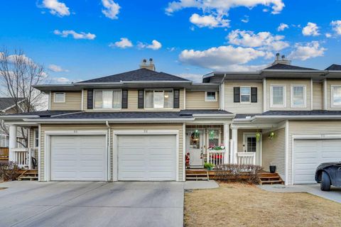 56 Country Village Manor NE Calgary AB T3K 0L5