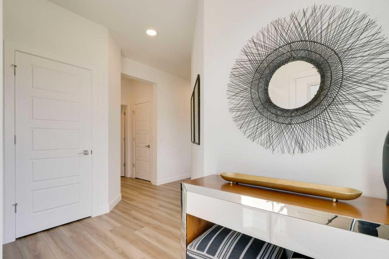 87 Creekstone Common SW