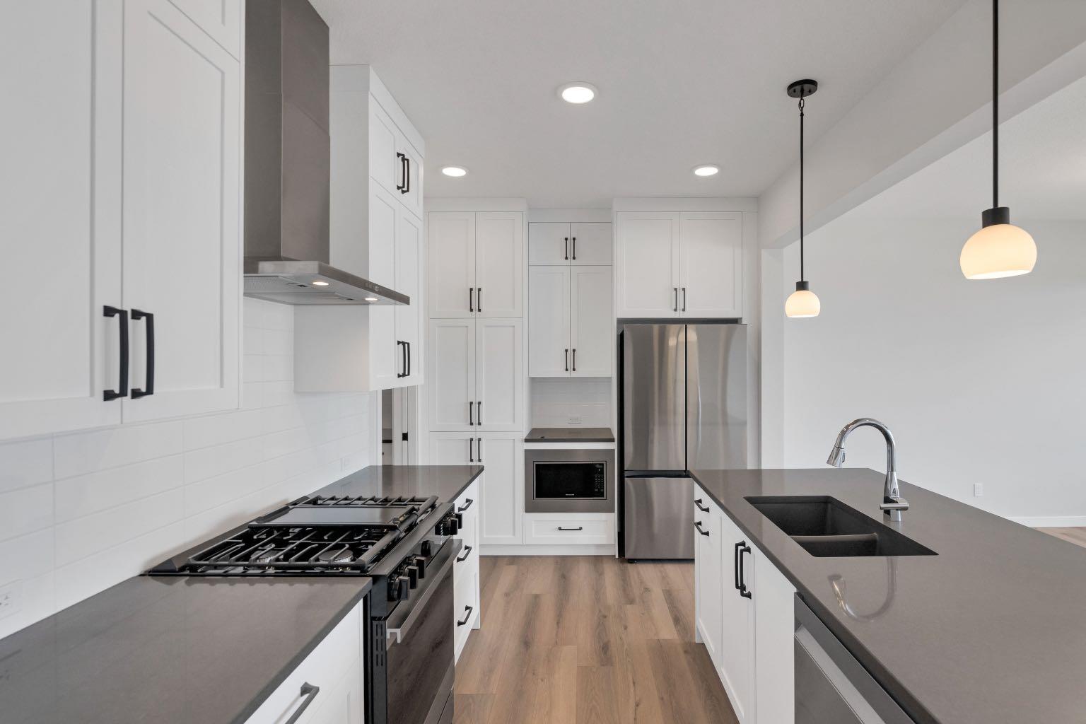 4067 Sawgrass Street NW