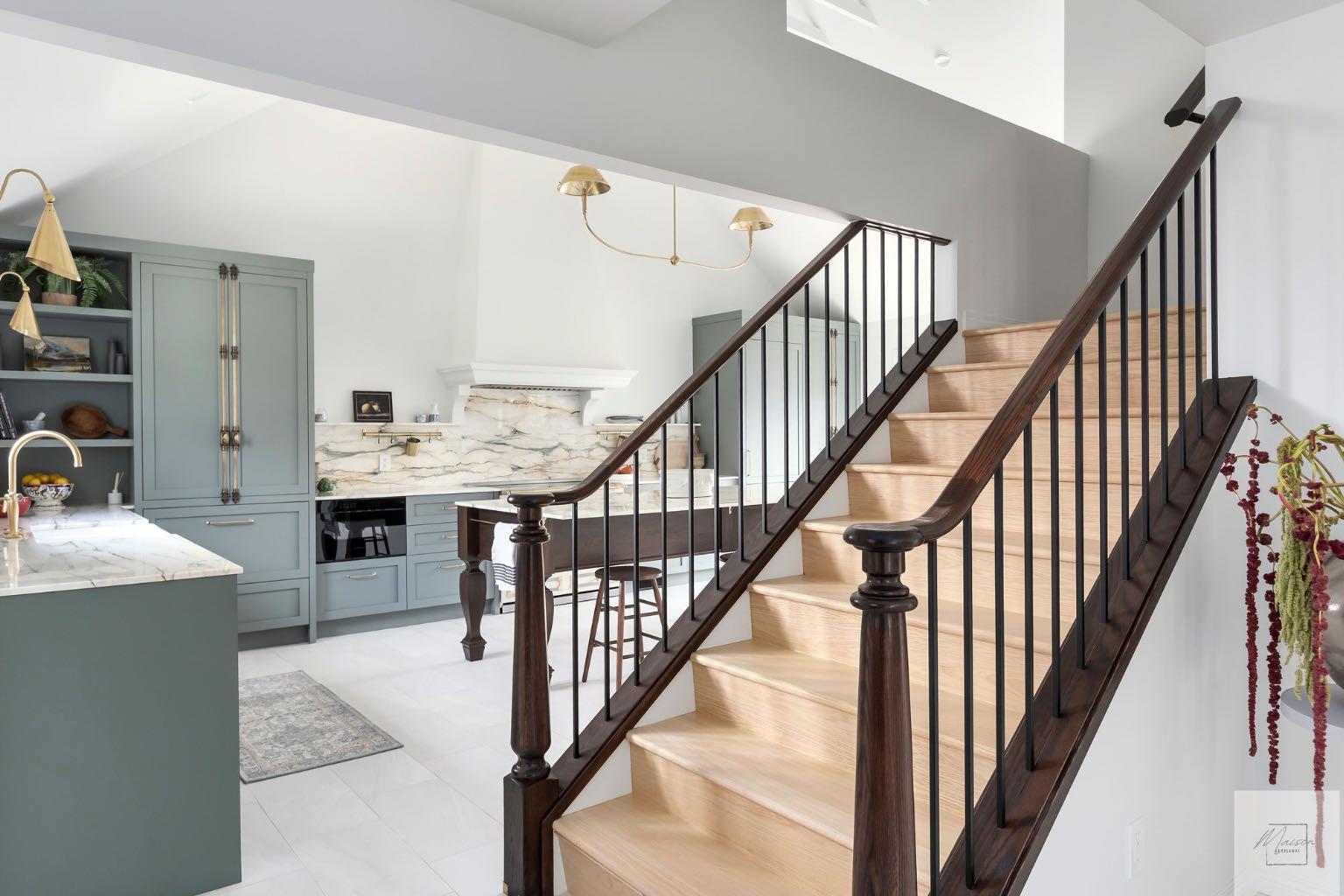 1011 Lake Wapta Way SE