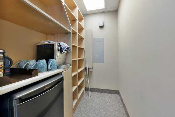 5917 1a Street SW #202