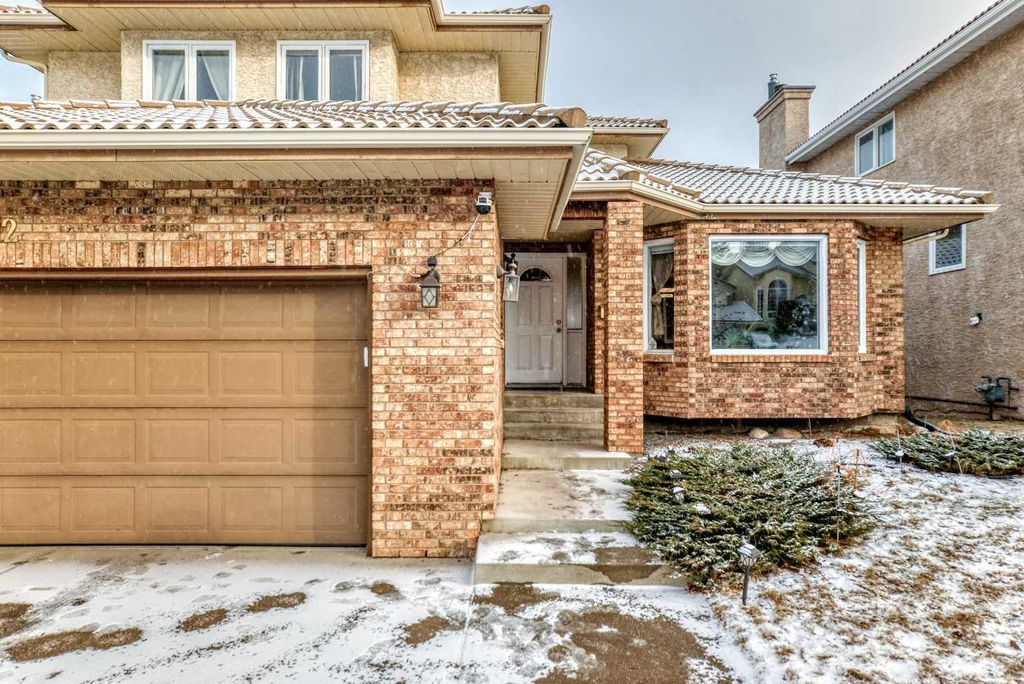 Photo of 2612 Signal Hill Drive SW, Calgary, AB T3H 2T7 (MLS # A2290851)