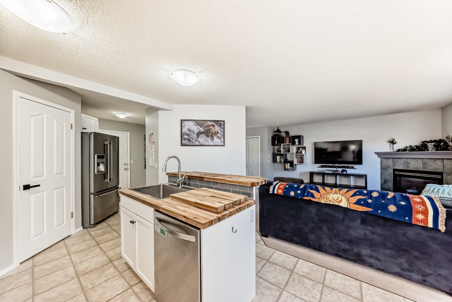 122 Bow Ridge Crescent 8