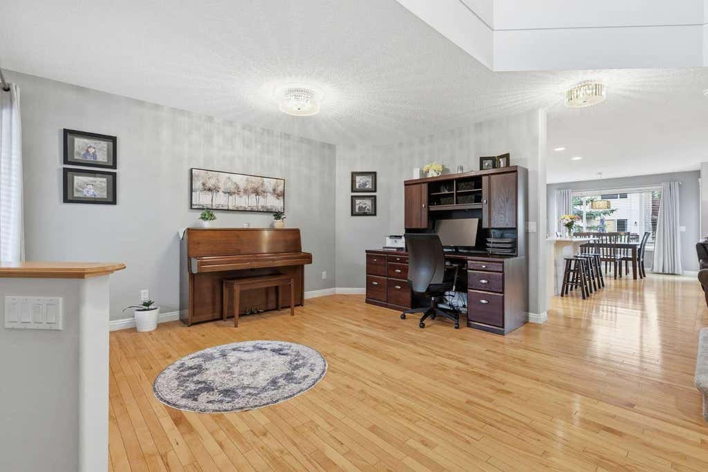 Photo of 182 Kincora Park NW, Calgary, AB T3R 1L2 (MLS # A2335249)