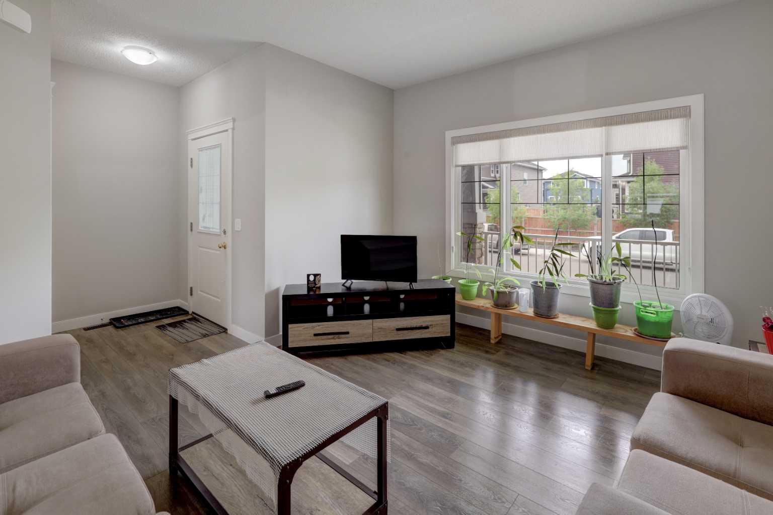 52 RED EMBERS Manor NE