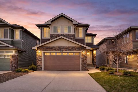 Photo of 85 evansborough Way NW, Calgary, AB T3P 0M6 (MLS # A2303256)