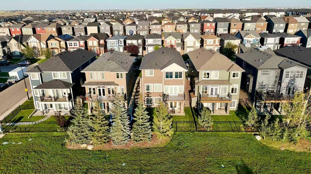 Photo of 85 evansborough Way NW, Calgary, AB T3P 0M6 (MLS # A2303256)