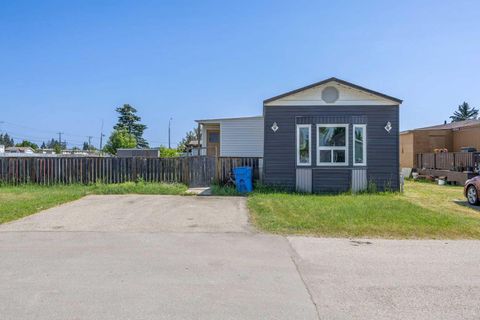 6220 17 Avenue SE 322 Calgary AB T2A 0W6