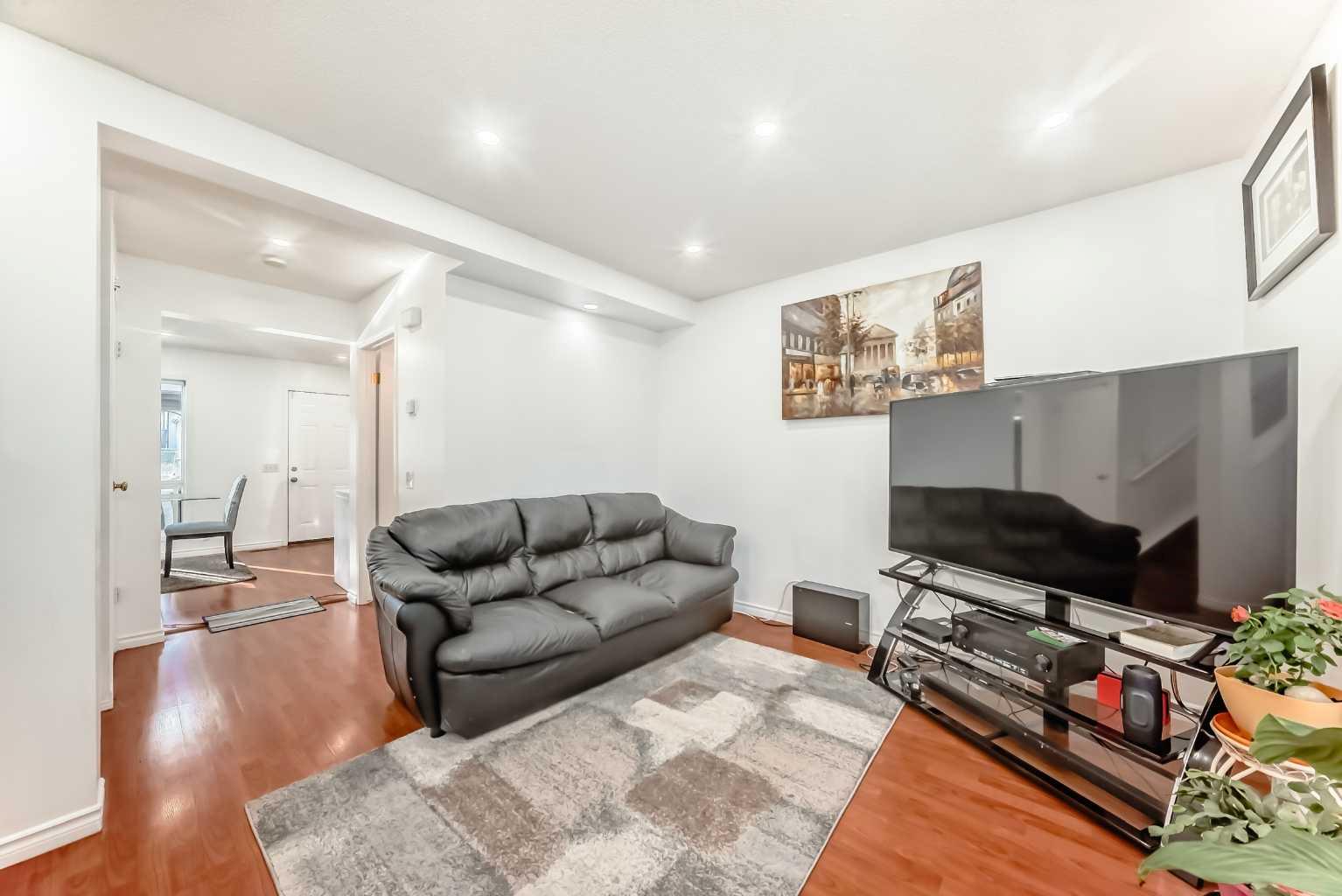 79 Hidden Crescent NW