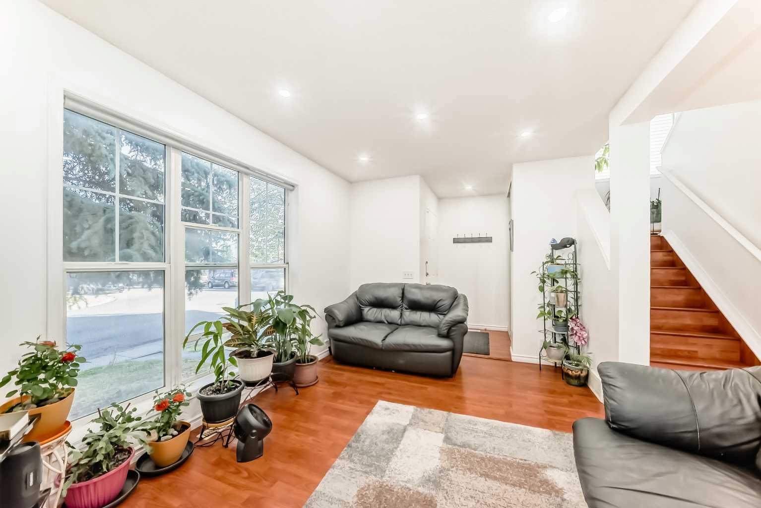 79 Hidden Crescent NW