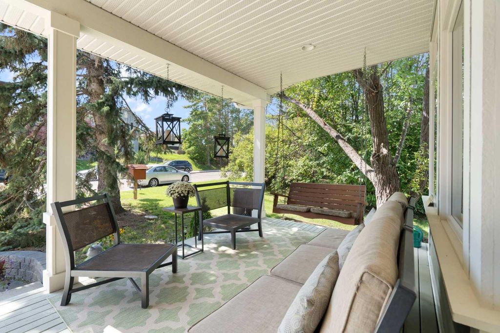 Photo of 1308 21 Avenue NW, Calgary, AB T2M 1L4 (MLS # A2307319)