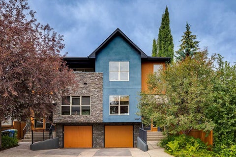Photo of 2317 16 Street SW, Calgary, AB T2T 4E6 (MLS # A2310714)