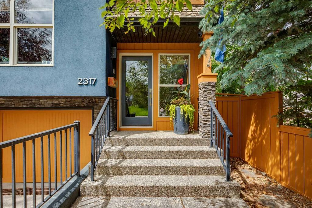 Photo of 2317 16 Street SW, Calgary, AB T2T 4E6 (MLS # A2310714)