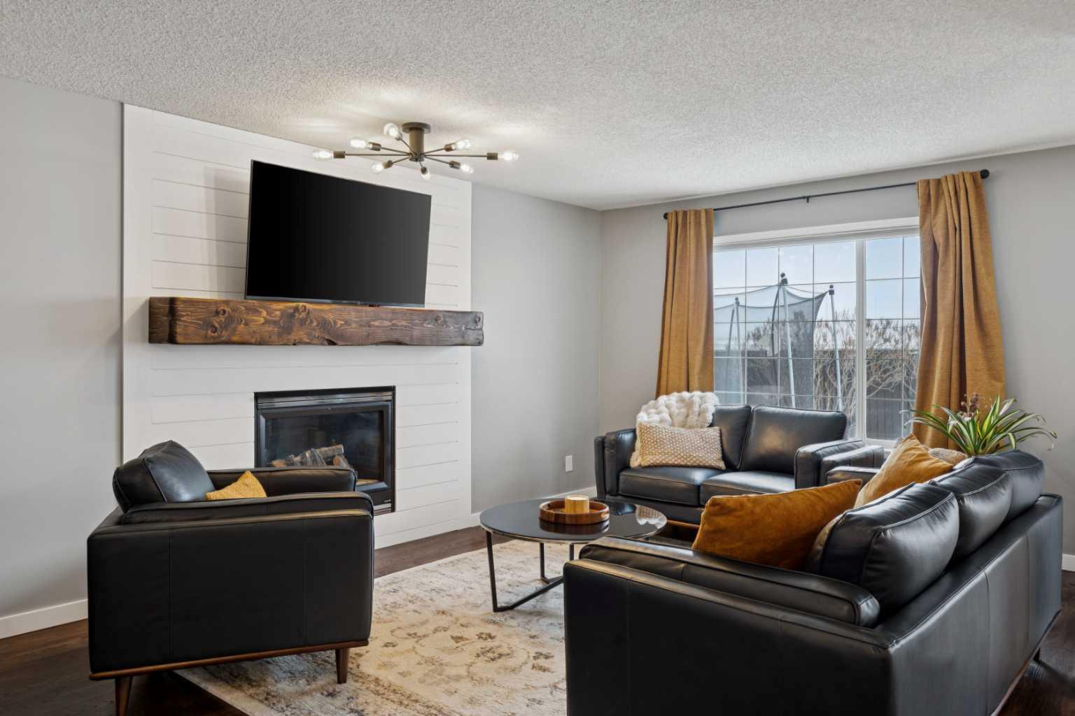 250 Chapalina Place SE