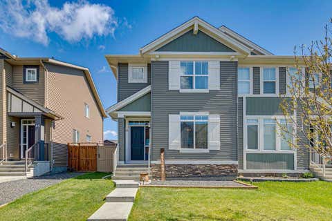 Photo of 43 Willow Crescent, Okotoks, AB T1S 5S1 (MLS # A2312460)