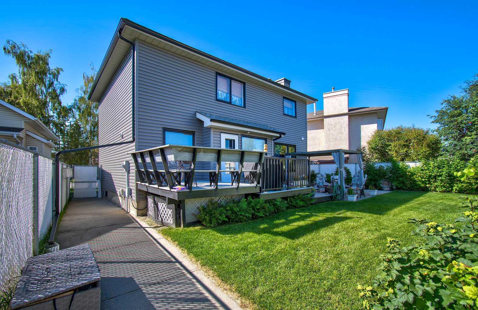 36 Harvest Oak Place NE