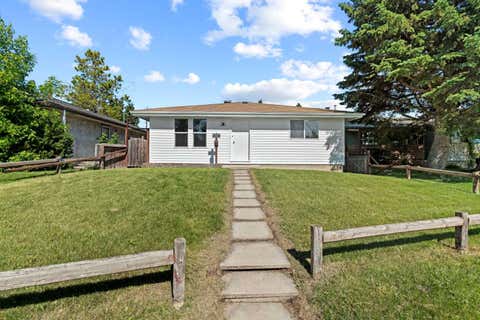 Photo of 3116 39 Street SE, Calgary, AB T2B 1B1 (MLS # A2327990)