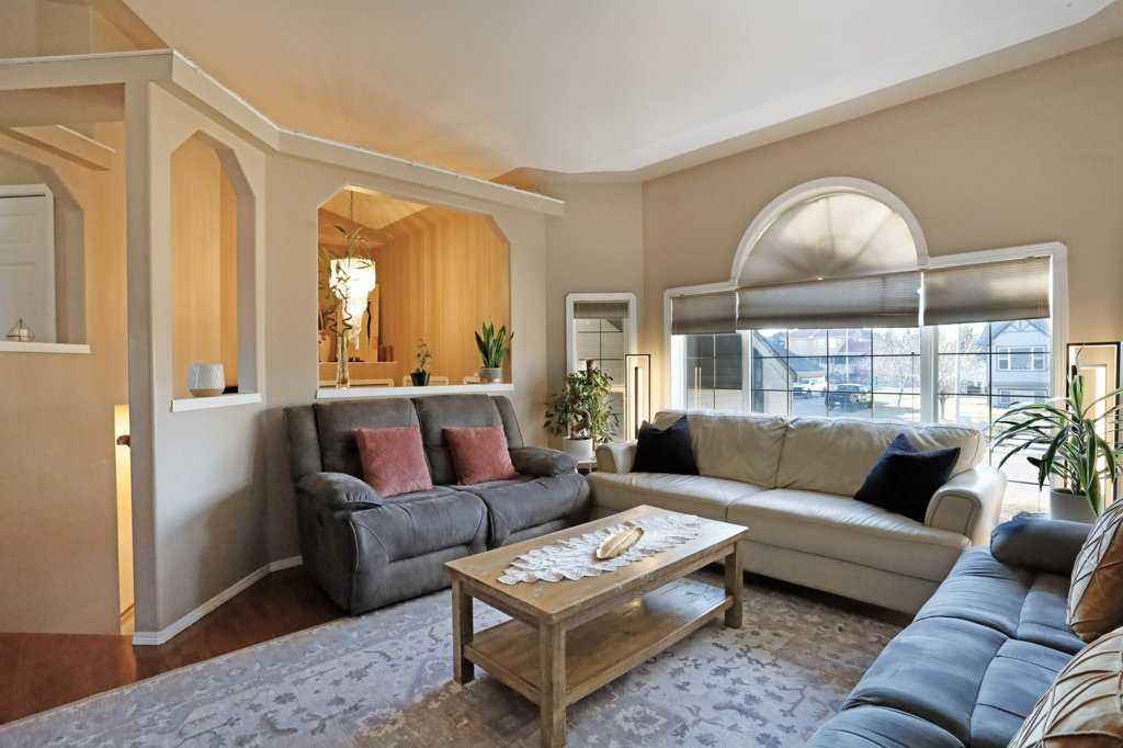 123 Southshore Drive E