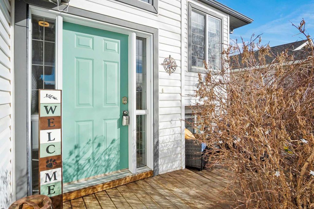 Photo of 308 Carriage Lane Drive, Carstairs, AB T0M 0N0 (MLS # A2294147)