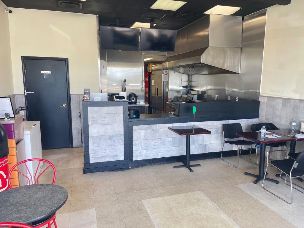 Photo of 2066 18 Avenue NE, Calgary, AB T2E 8N5 (MLS # A2312034)