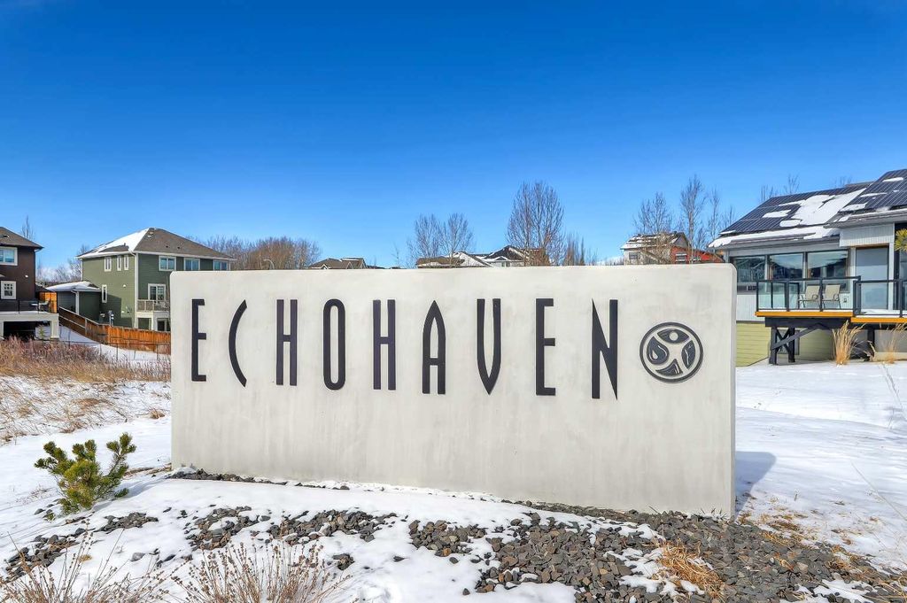 Photo of 49 Rockhaven Green NW, Calgary, AB T3G 5H3 (MLS # A2290342)