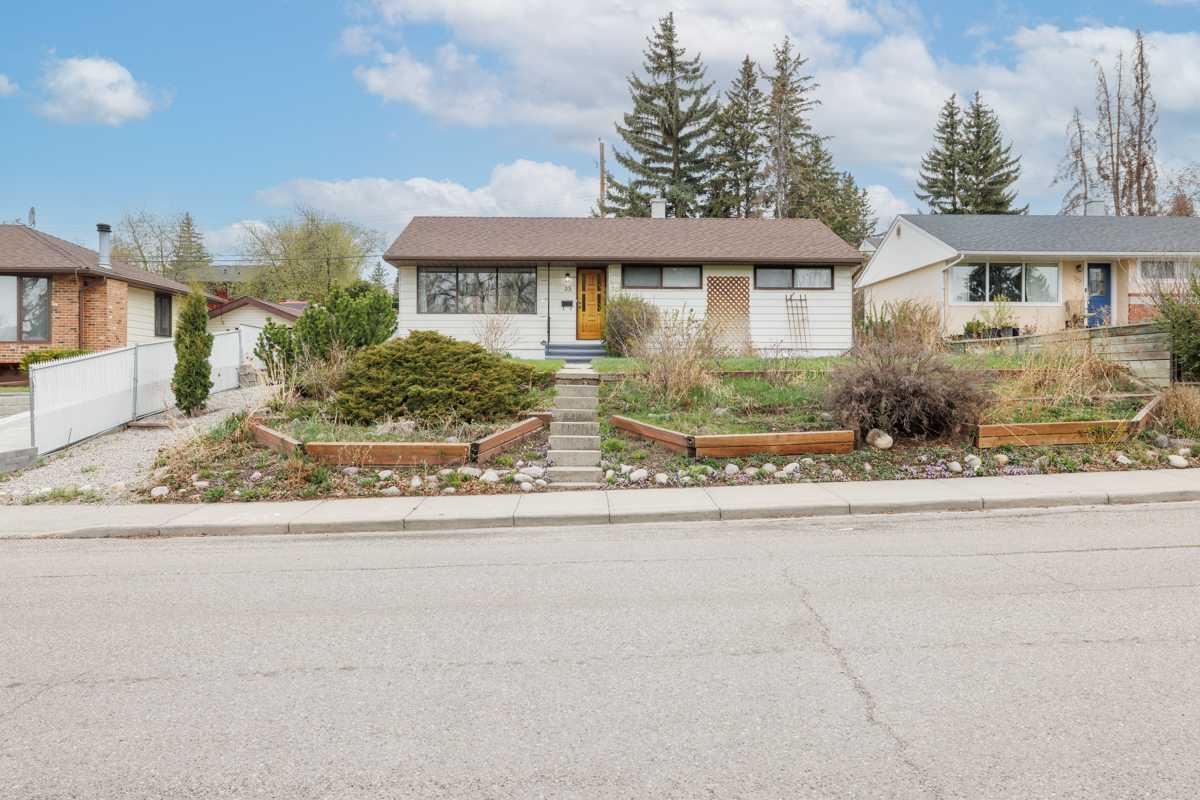 33 Northmount Crescent NW