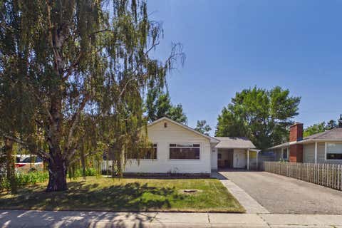 Photo of 83 Westover Drive SW, Calgary, AB T3C 2S7 (MLS # A2333296)
