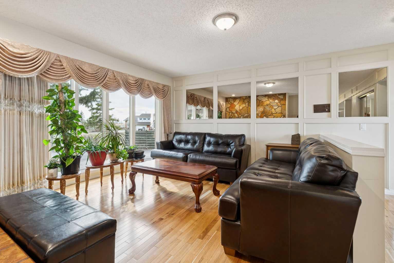7 Willow Vale