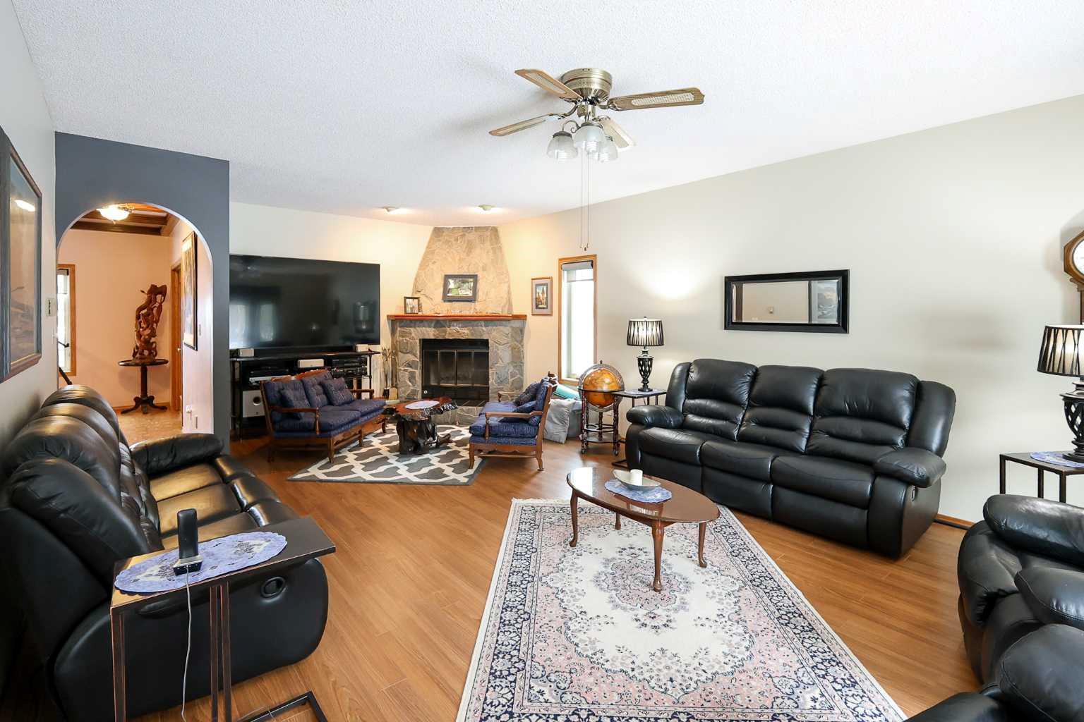 27501 Township Road 374 10