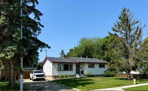Photo of 8626 99B Street, Grande Prairie, AB T8V 2J4 (MLS # A2333149)
