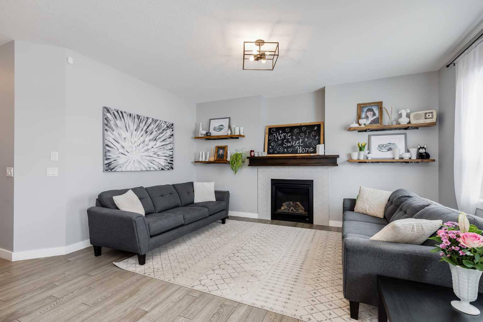 230 Nolanhurst Bay NW