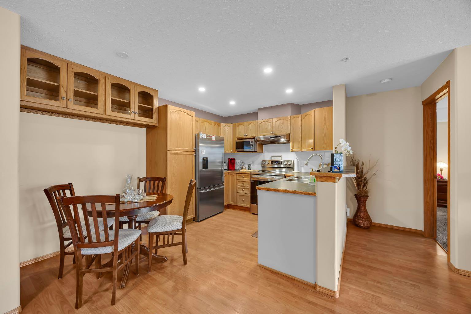 728 Country Hills Road NW 106