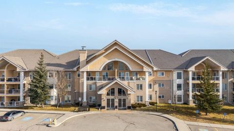 728 Country Hills Road NW 106 Calgary AB T3K 5K8