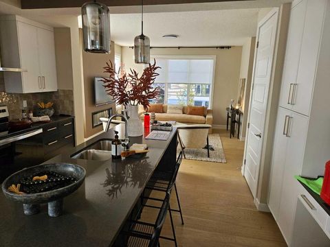 Photo of 220 Waterford Heath, Chestermere, AB T1X 2Z7 (MLS # A2269514)