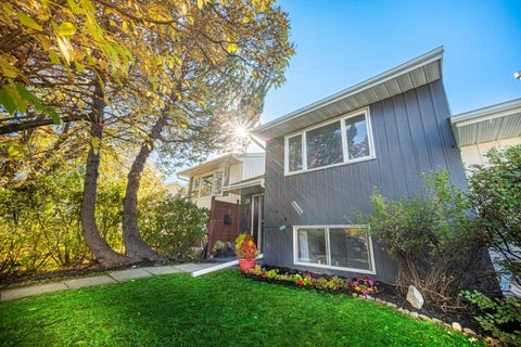 Photo of 28 Whiteside Crescent, Red Deer, AB T4N 5Z1 (MLS # A2349379)
