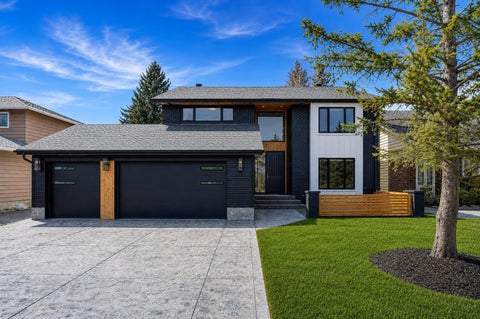 Photo of 119 Canterville Road SW, Calgary, AB T2W 4R2 (MLS # A2322361)