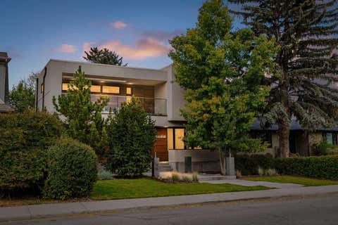 Photo of 1822 12 Avenue NW, Calgary, AB T2N 1J4 (MLS # A2334364)