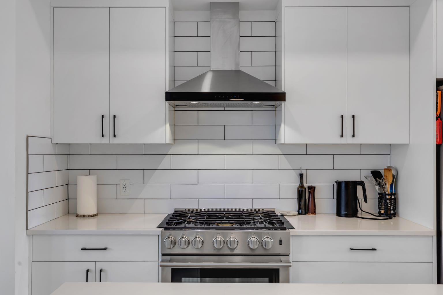 213 Greenbirar Common