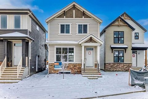 131 Magnolia Street SE Calgary AB T3M 4C7