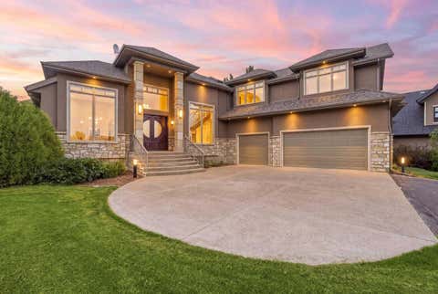 Photo of 120 Lynx Ridge Road NW, Calgary, AB T3L 2M4 (MLS # A2336773)