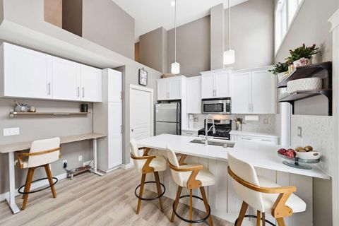 1607 Wentworth Villas SW Calgary AB T3H 0K7