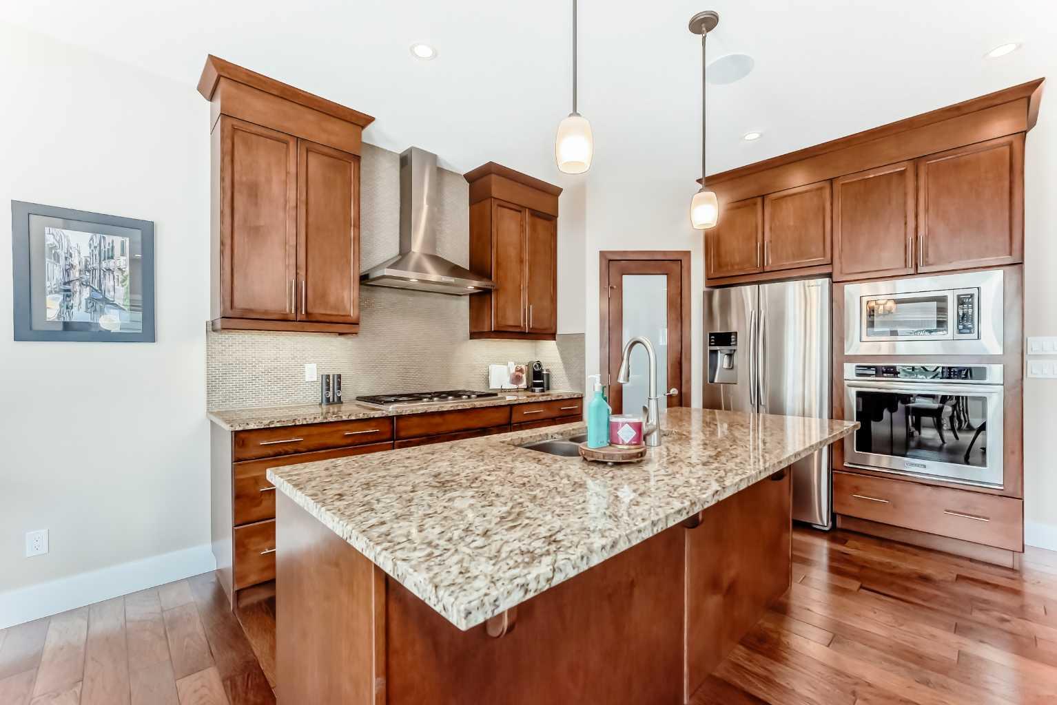 32 Westmore Place SW