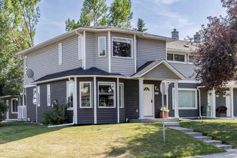 Photo of 690 Regal Park NE, Calgary, AB T2E 0S6 (MLS # A2335108)