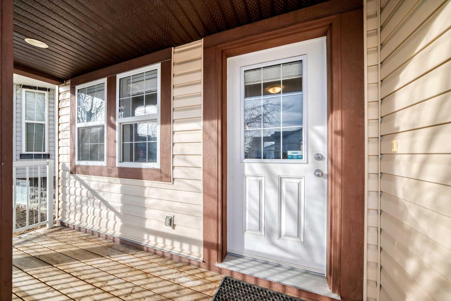 136 Everglen Road SW